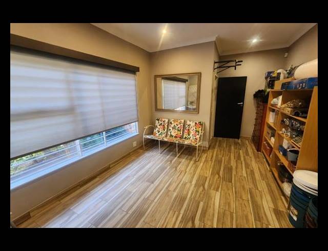 4 BEDROOM HOUSE FOR SALE IN GLENVISTA